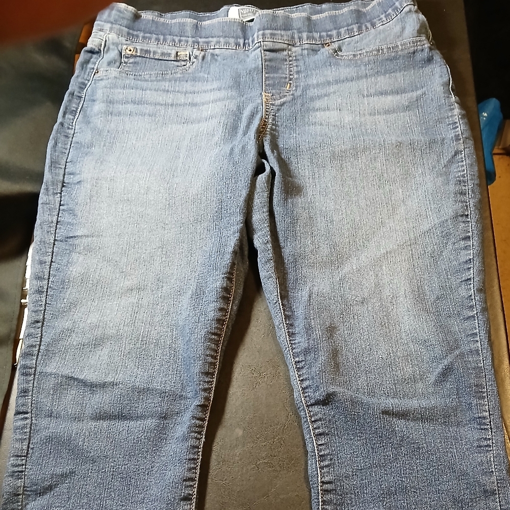 Signature levi strauss Women's Denim Jean Size 16